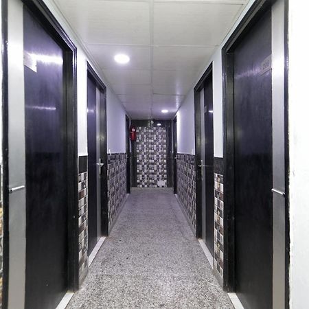 Super Hotel O Athithi Газиабад Экстерьер фото